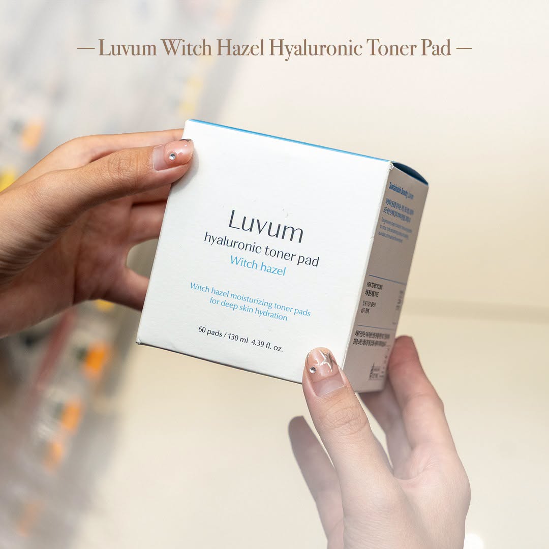 Luvum Hyaluronic Toner Pad with Witch Hazel