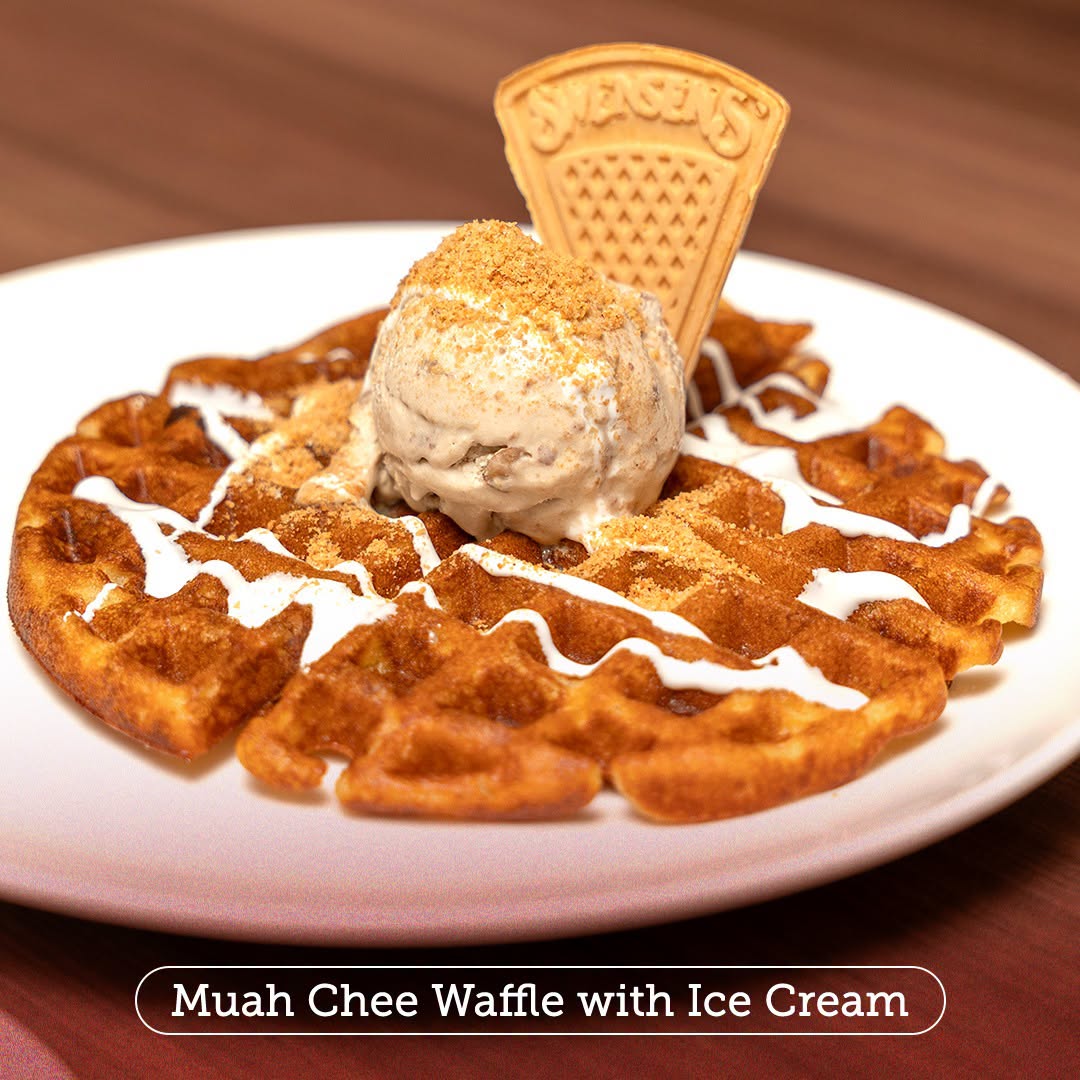Muah Chee Waffle with Ice Cream at Swensen's