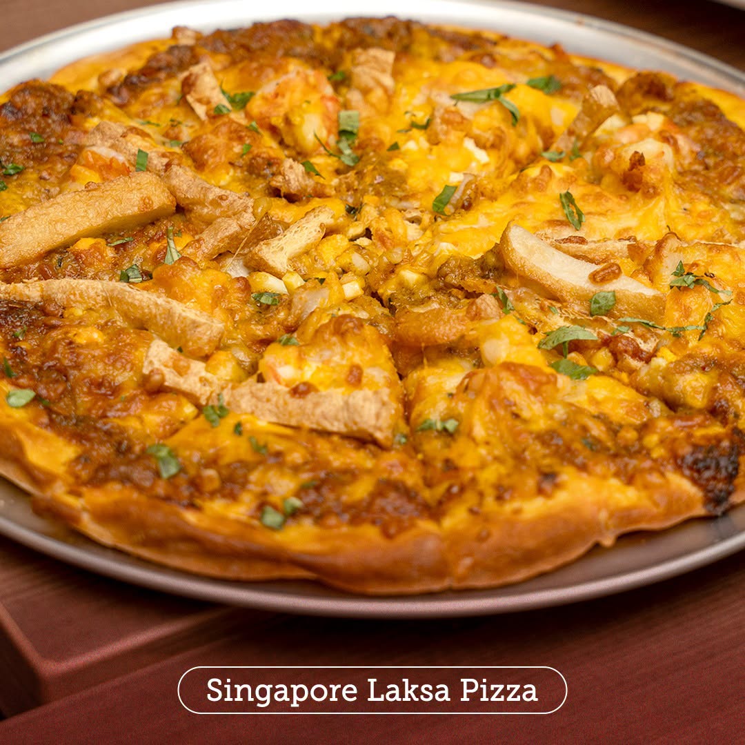Singapore Laksa Pizza at Swensen's