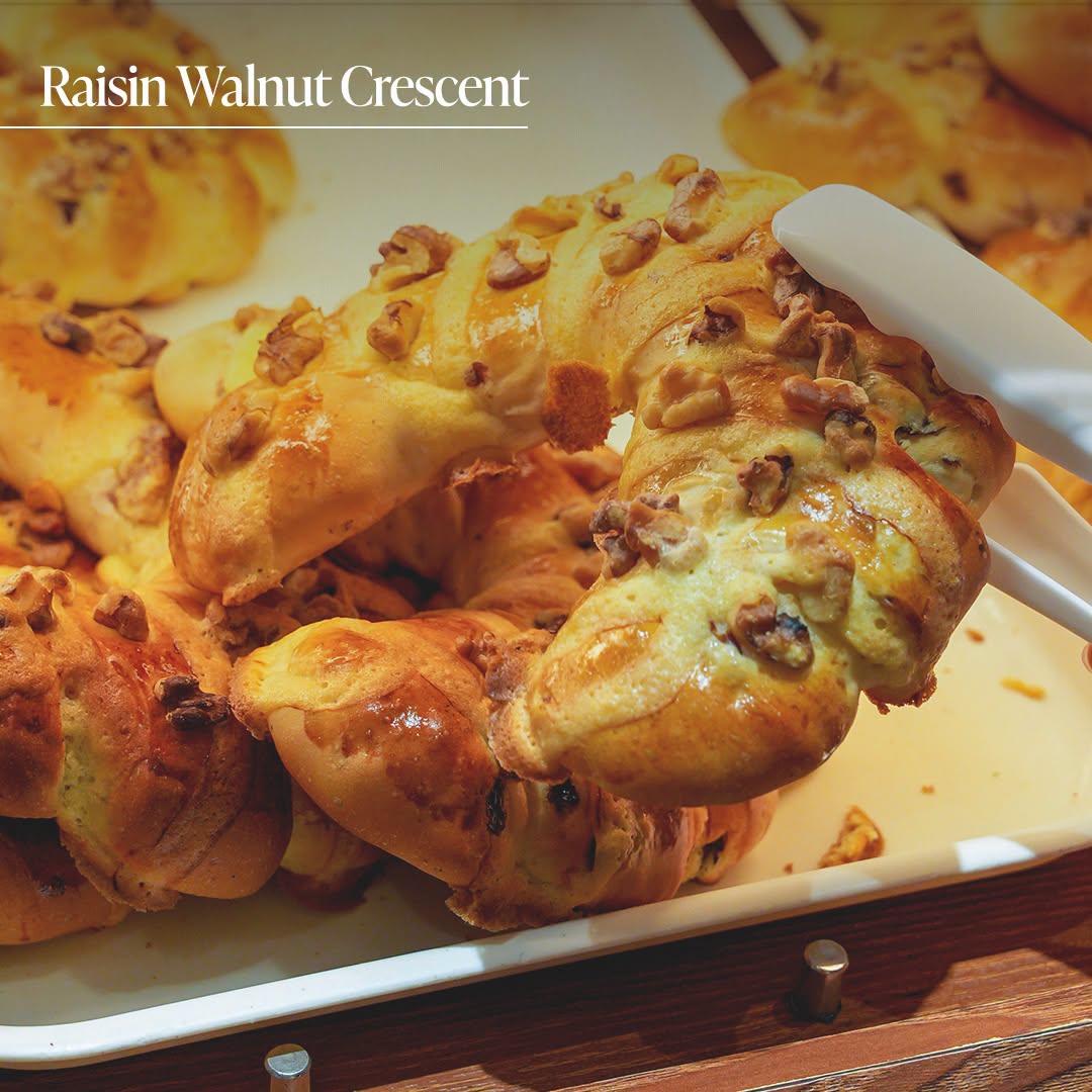 Raisin Walnut Crescent at Four Leaves Tampines Mall