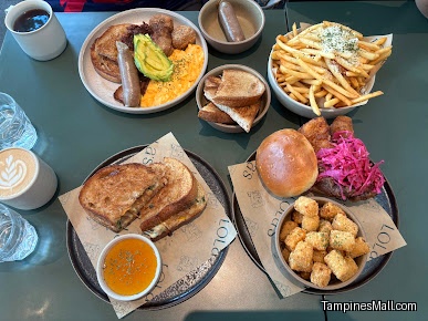 Lola's