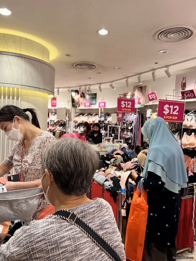 Pierre Cardin Lingerie @ Tampines Mall - Image 9