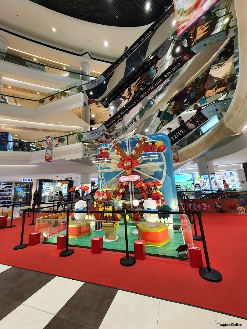 伊勢丹 Isetan Tampines