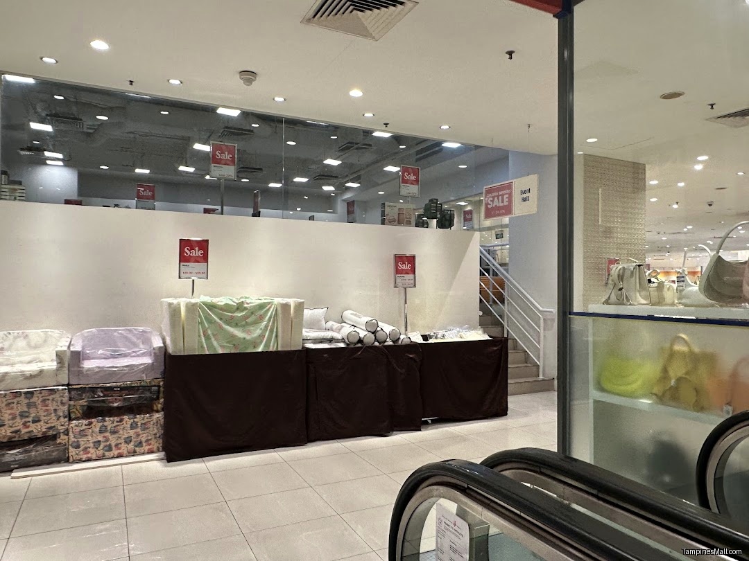 伊勢丹 Isetan Tampines - Image 17
