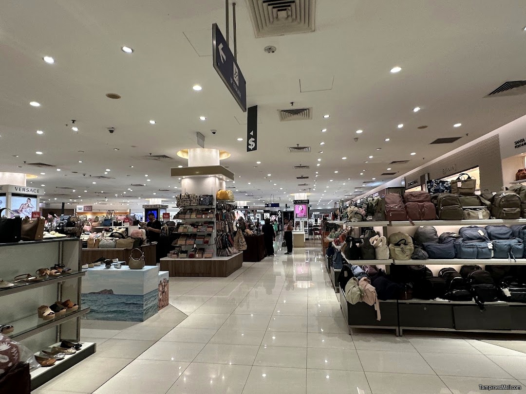 伊勢丹 Isetan Tampines
