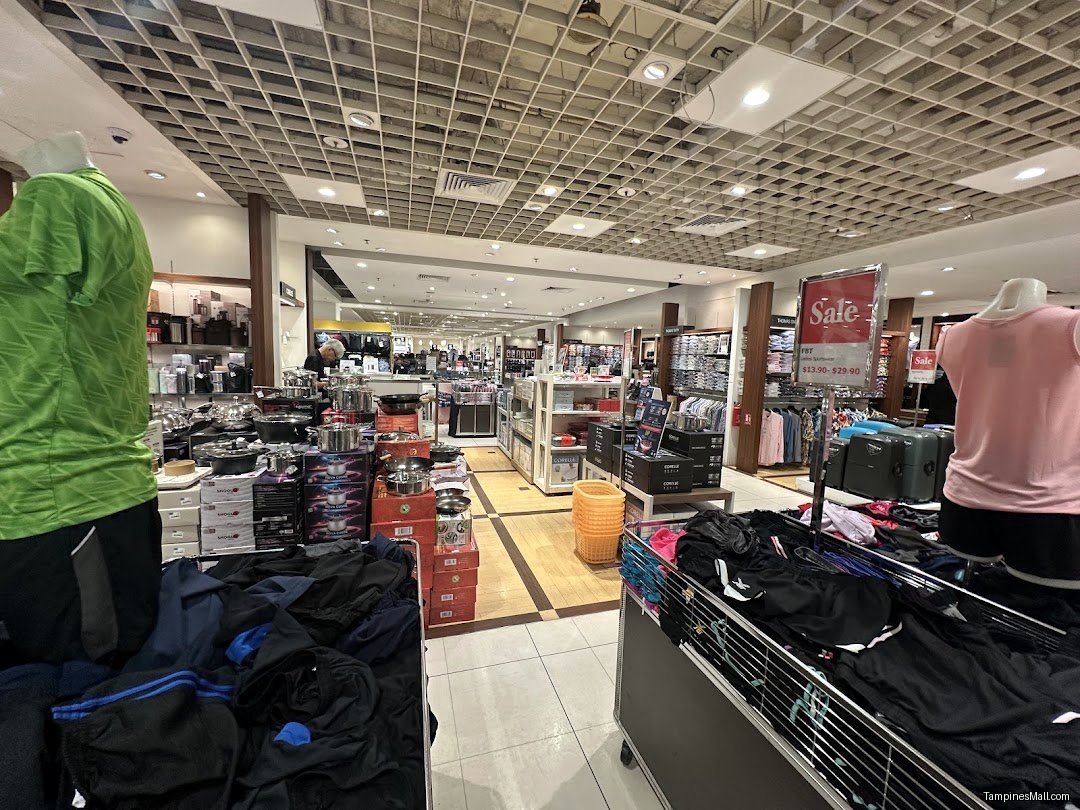 伊勢丹 Isetan Tampines - Image 9